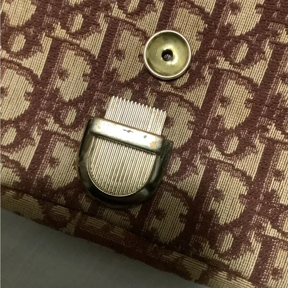 Christian Dior - Picture 6 of 15